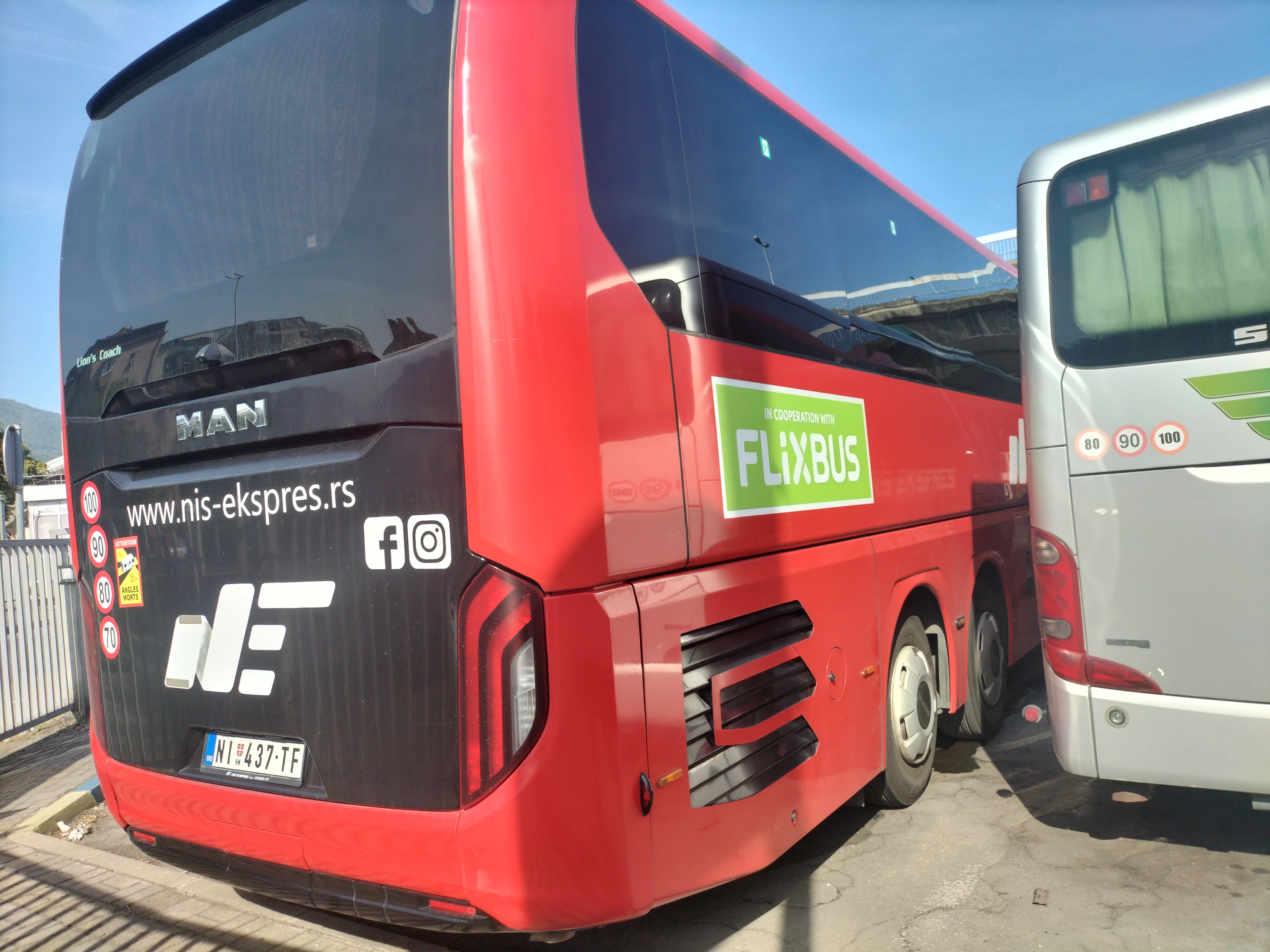 Niš-ekspres Bus co-branded with FlixBus