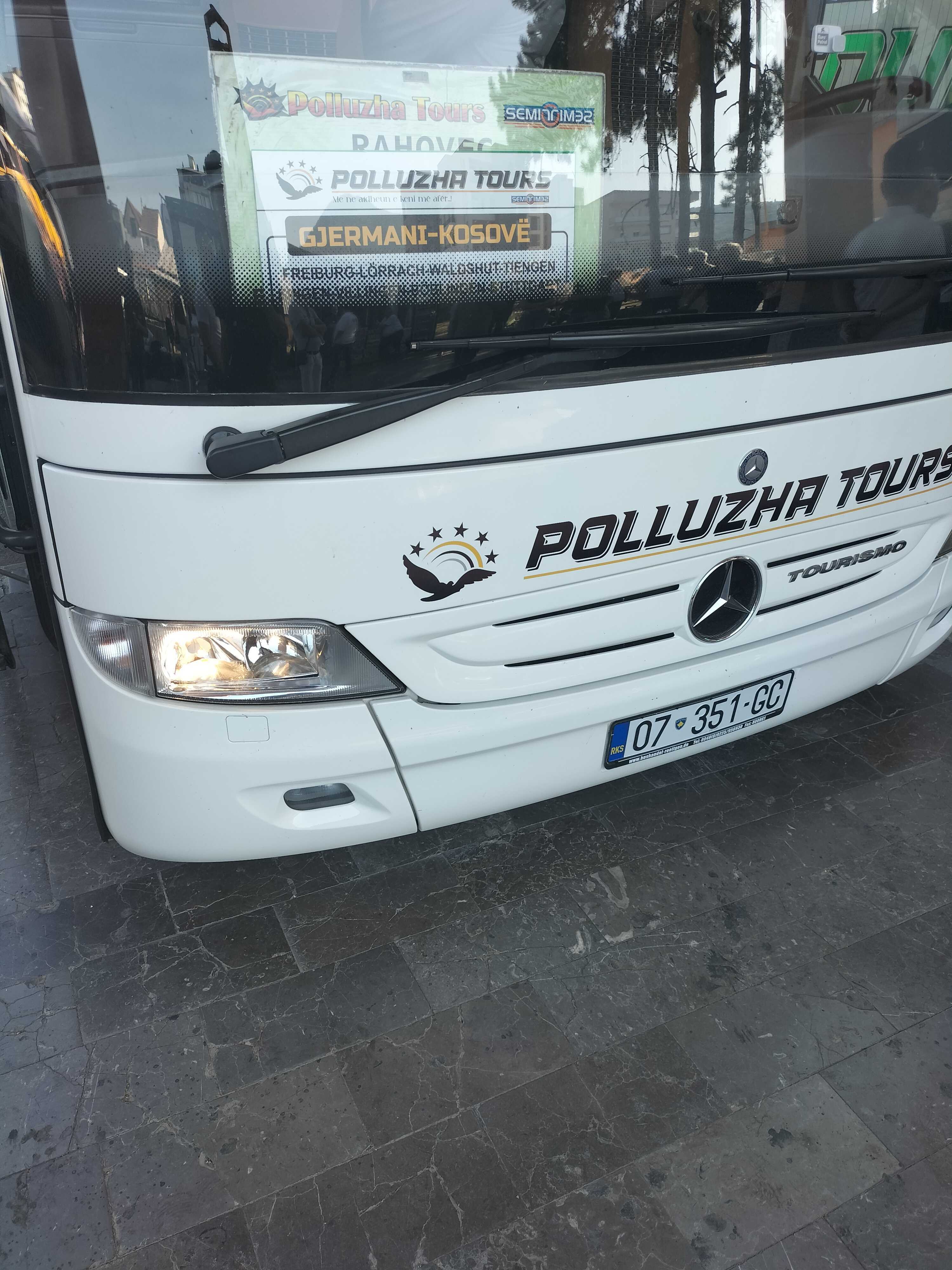 Polluzha Tours Bus